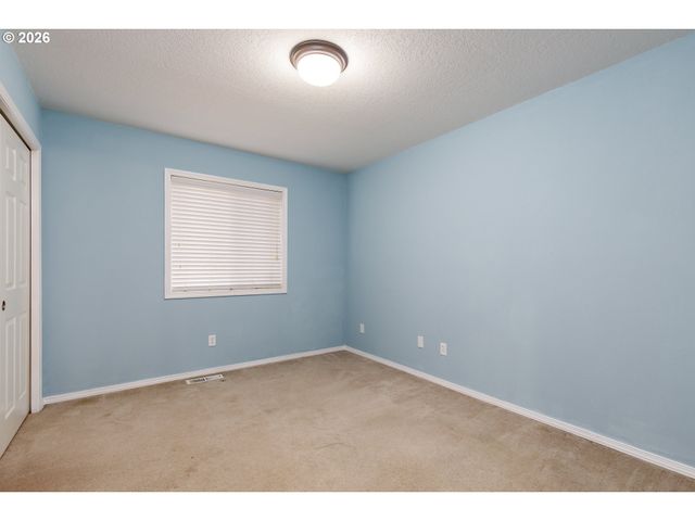 15035 PEBBLE BEACH Dr, Oregon City, OR 97045