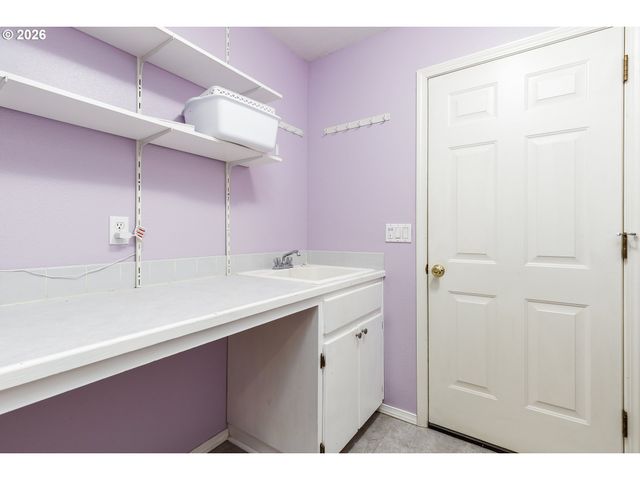 15035 PEBBLE BEACH Dr, Oregon City, OR 97045