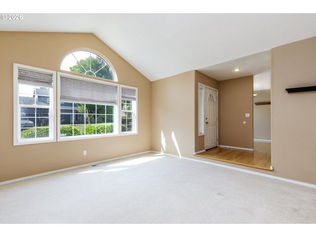 15035 PEBBLE BEACH Dr, Oregon City, OR 97045