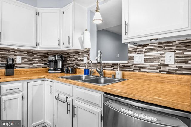 7528 BRENISH DR, Gaithersburg, MD 20879
