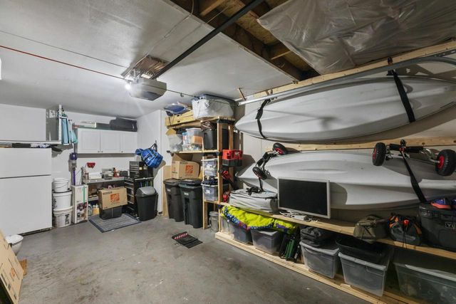 966 Valentine ROAD, Oconomowoc, WI 53066