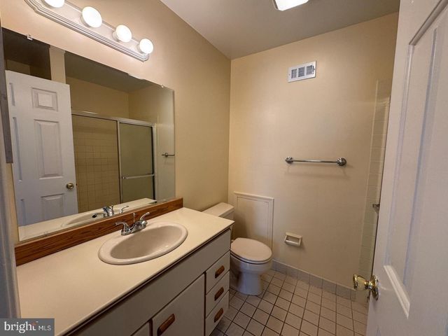 802 SEMINOLE GDNS, Ambler, PA 19002