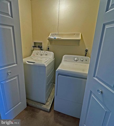 802 SEMINOLE GDNS, Ambler, PA 19002