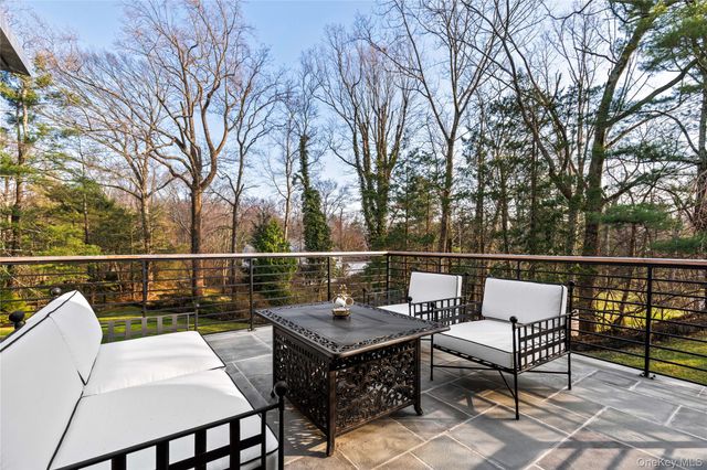 112 Woodlands Road, Harrison, NY 10528