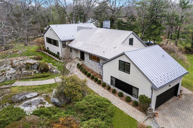 112 Woodlands Road, Harrison, NY 10528