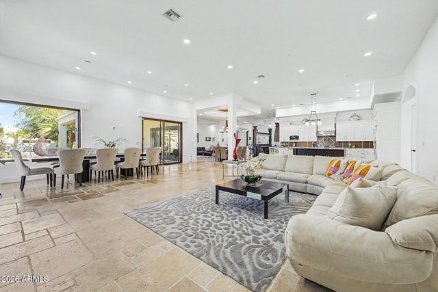 7320 E SWEETWATER Avenue, Scottsdale, AZ 85260