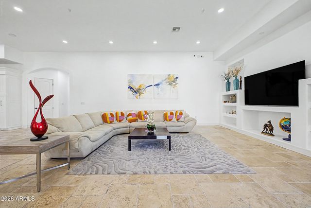 7320 E SWEETWATER Avenue, Scottsdale, AZ 85260
