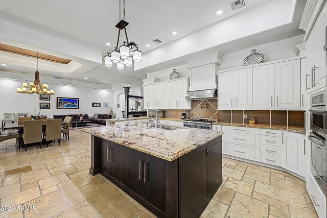 7320 E SWEETWATER Avenue, Scottsdale, AZ 85260