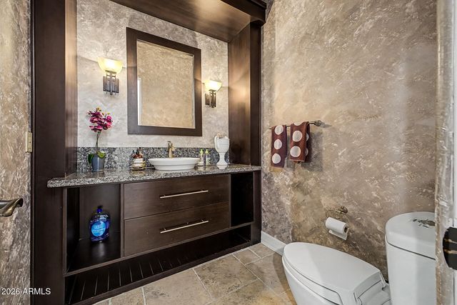 7320 E SWEETWATER Avenue, Scottsdale, AZ 85260