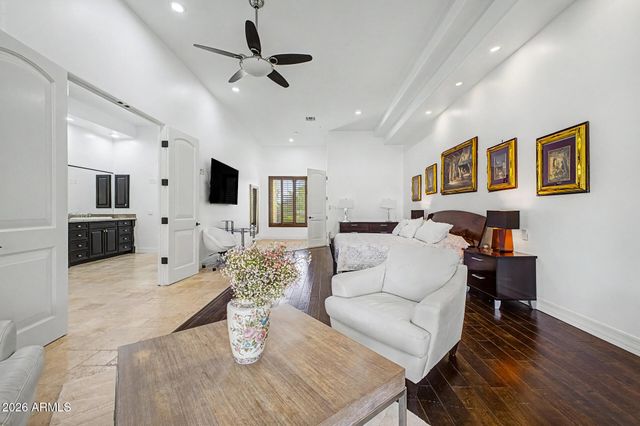 7320 E SWEETWATER Avenue, Scottsdale, AZ 85260
