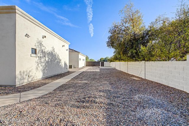 7320 E SWEETWATER Avenue, Scottsdale, AZ 85260