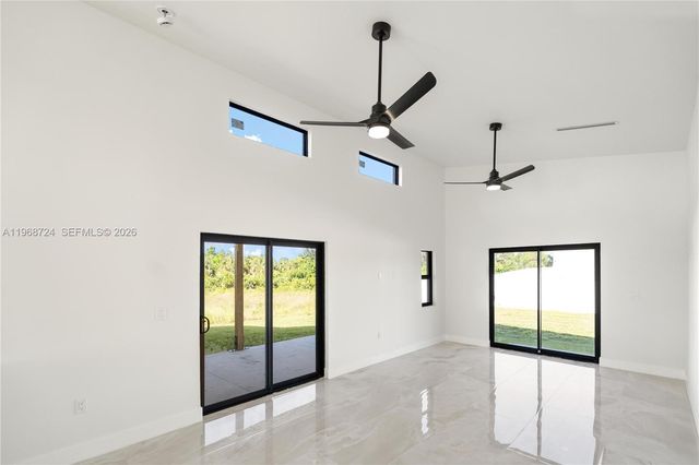 919 Columbus Blvd S, Lehigh Acres, FL 33974