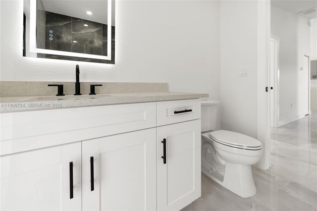 919 Columbus Blvd S, Lehigh Acres, FL 33974