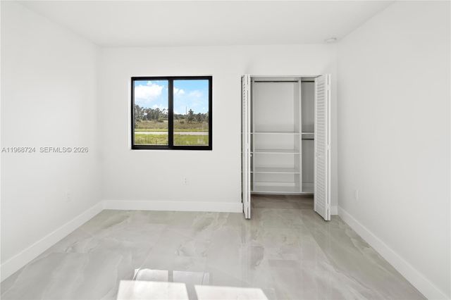 919 Columbus Blvd S, Lehigh Acres, FL 33974