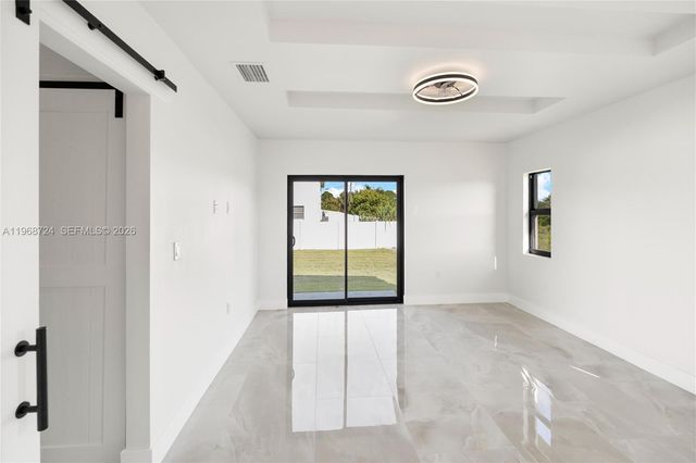 919 Columbus Blvd S, Lehigh Acres, FL 33974