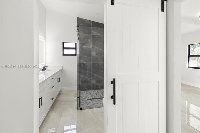 919 Columbus Blvd S, Lehigh Acres, FL 33974