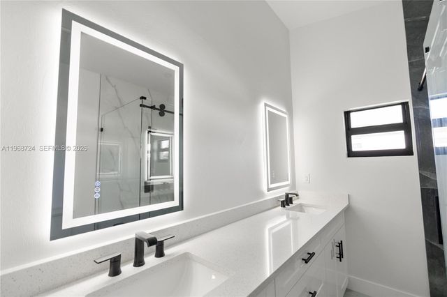 919 Columbus Blvd S, Lehigh Acres, FL 33974