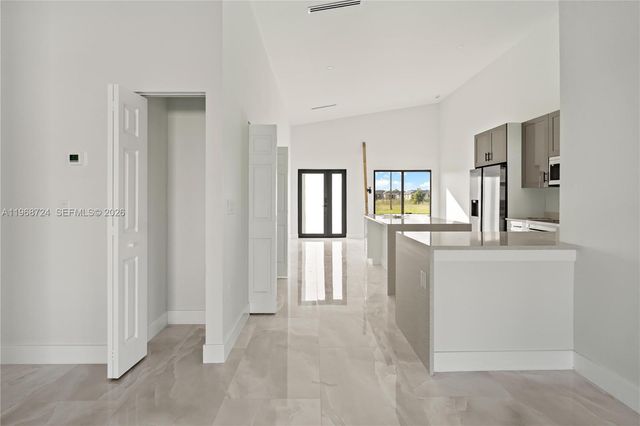 919 Columbus Blvd S, Lehigh Acres, FL 33974