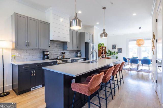 812 W College Avenue, Decatur, GA 30030