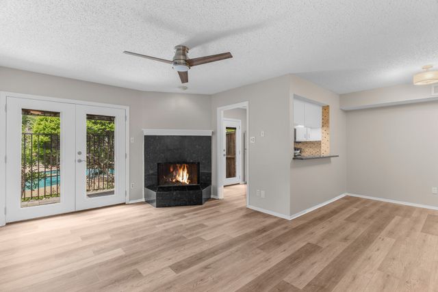 333 Melrose Drive 4D, Richardson, TX 75080