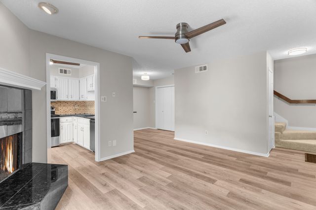 333 Melrose Drive 4D, Richardson, TX 75080