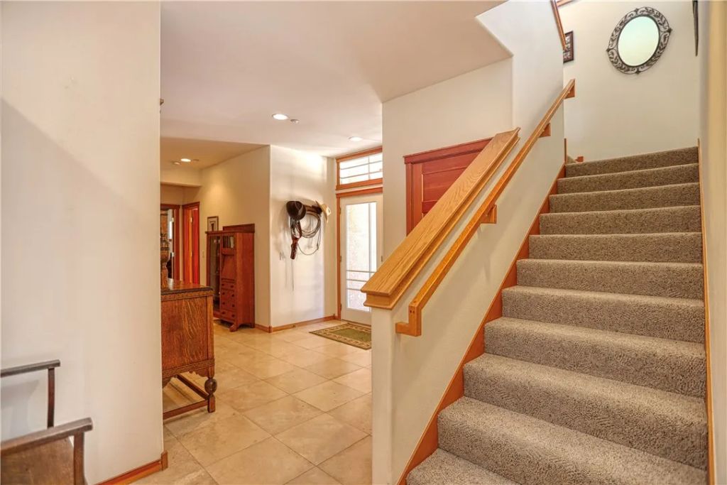 Image 26 of property listing at 4570 Christine Loomis Drive, Arroyo Grande, CA 93420