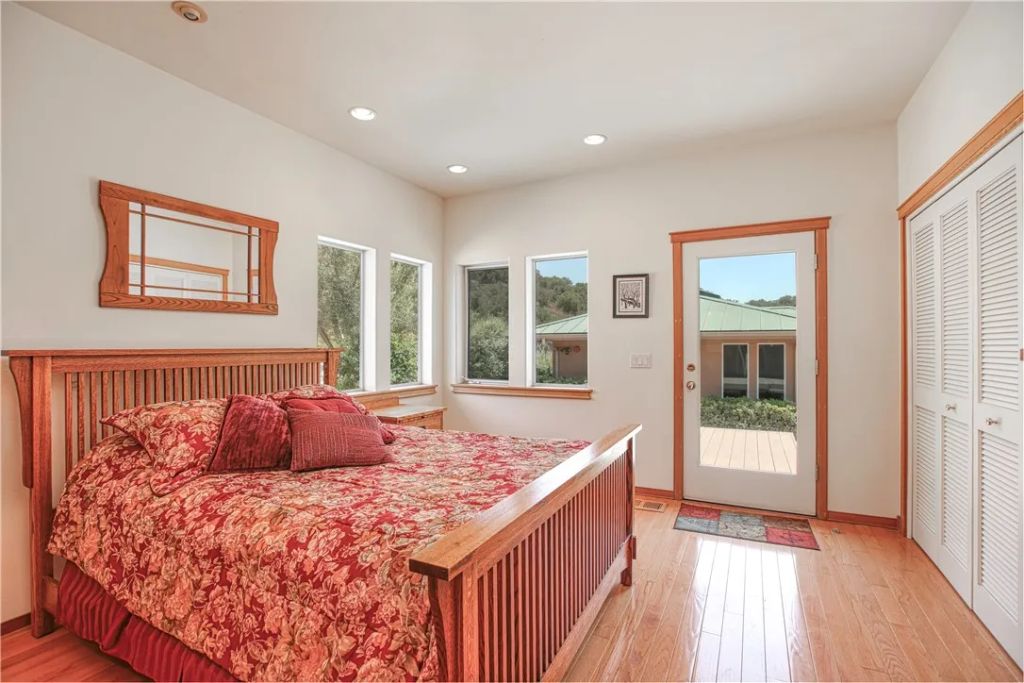 Image 29 of property listing at 4570 Christine Loomis Drive, Arroyo Grande, CA 93420