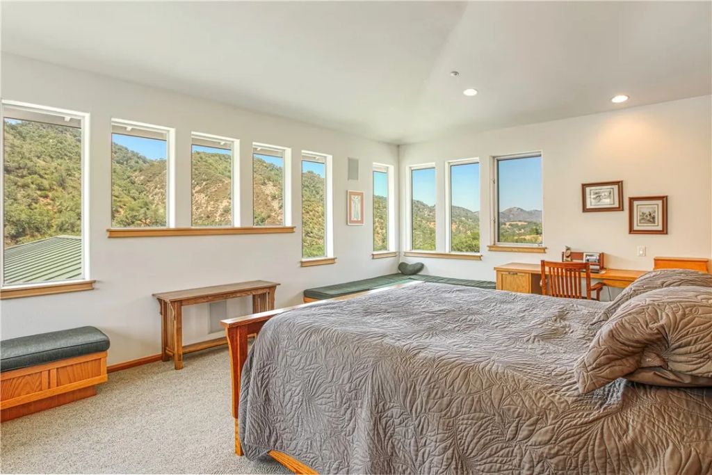 Image 31 of property listing at 4570 Christine Loomis Drive, Arroyo Grande, CA 93420