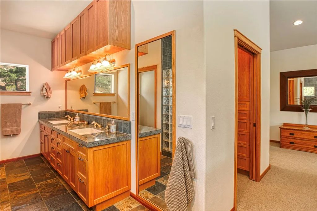 Image 35 of property listing at 4570 Christine Loomis Drive, Arroyo Grande, CA 93420