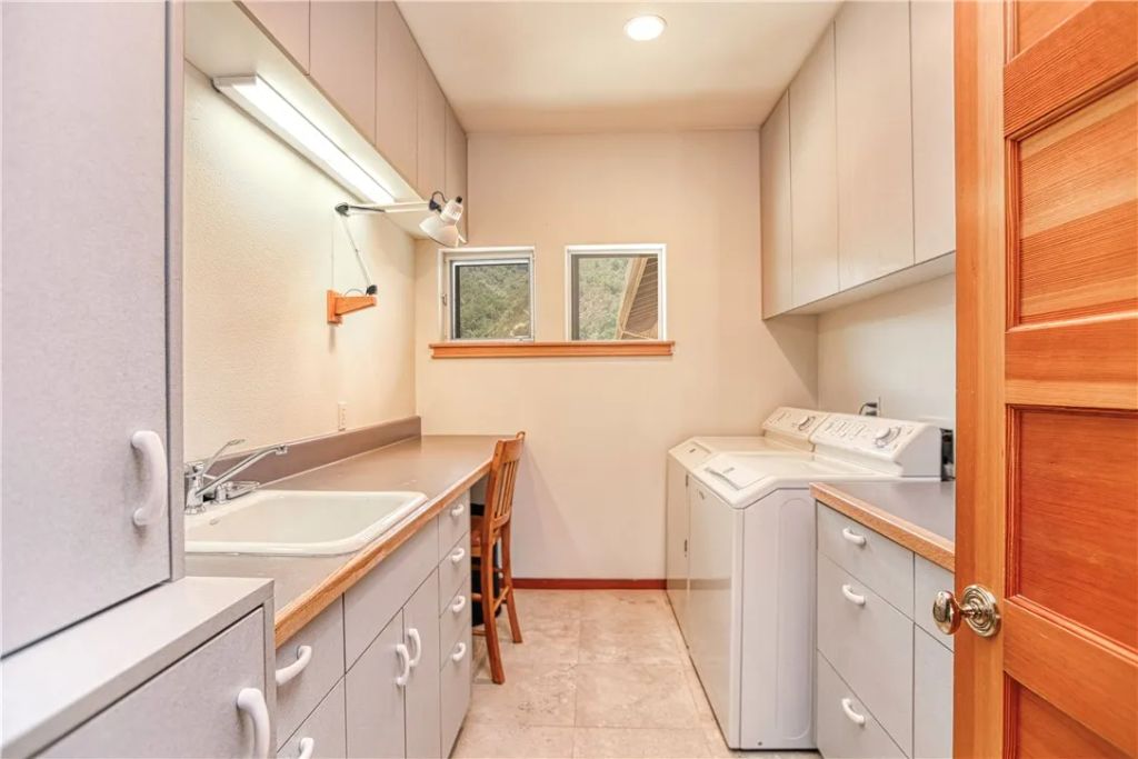 Image 39 of property listing at 4570 Christine Loomis Drive, Arroyo Grande, CA 93420