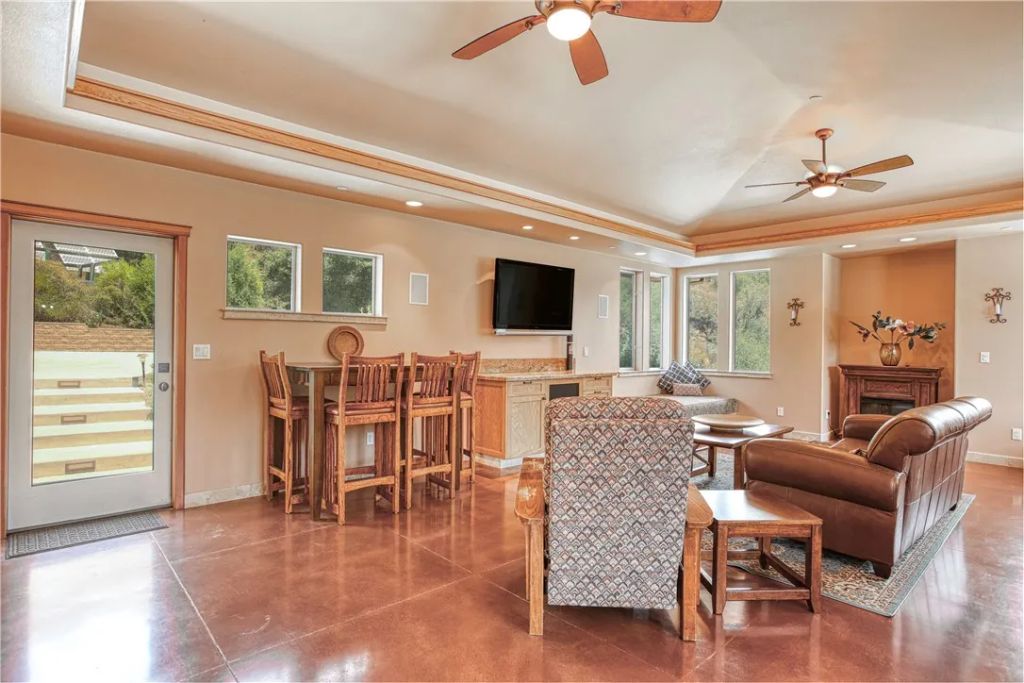 Image 42 of property listing at 4570 Christine Loomis Drive, Arroyo Grande, CA 93420