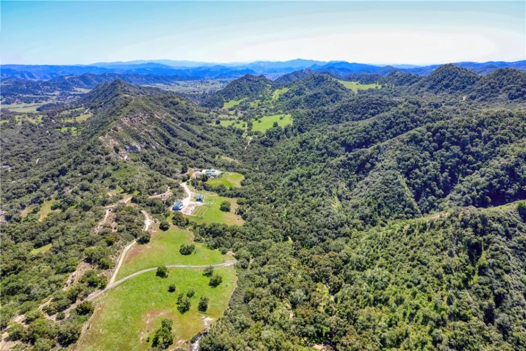 Image 51 of property listing at 4570 Christine Loomis Drive, Arroyo Grande, CA 93420