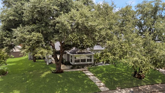 5927 Bent Creek Trail, Dallas, TX 75252