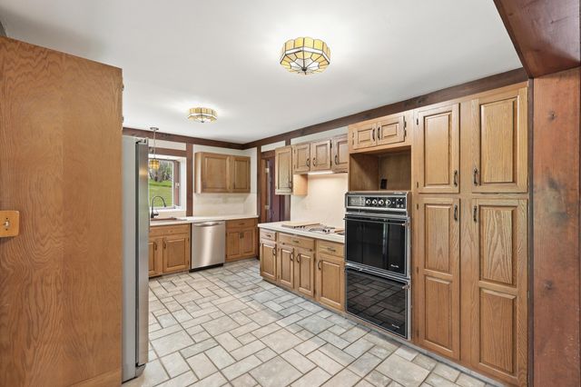 5575 Giles Avenue NE, Rockford, MI 49341