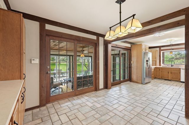 5575 Giles Avenue NE, Rockford, MI 49341