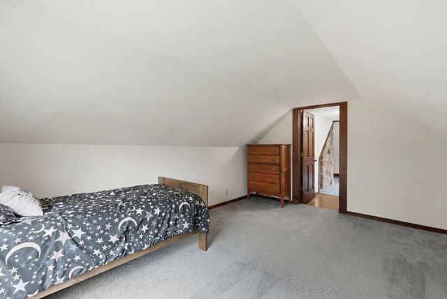 5575 Giles Avenue NE, Rockford, MI 49341