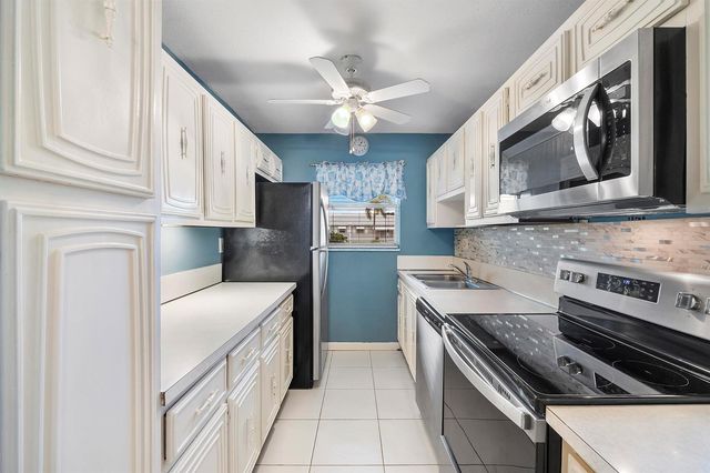 212 High Point Terrace W A, Delray Beach, FL 33445