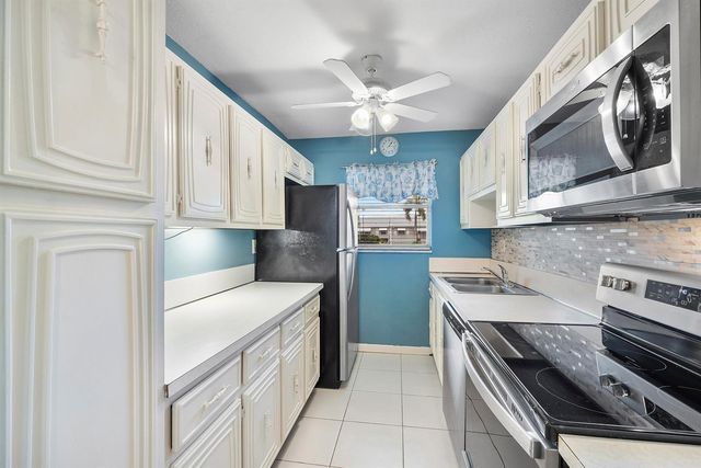 212 High Point Terrace W A, Delray Beach, FL 33445