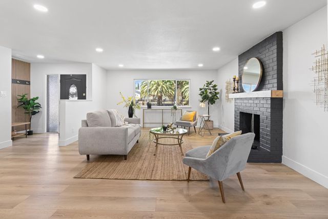 3232 Mission Ave, Carmichael, CA 95608