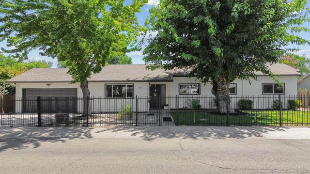 3232 Mission Ave, Carmichael, CA 95608