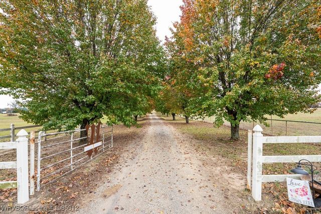 3819 Ridgemont, Mulberry, AR 72947