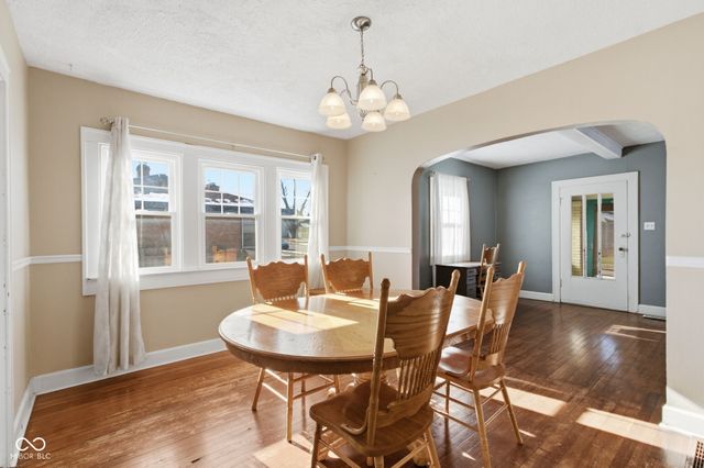 81 N 8th Avenue, Beech Grove, IN 46107