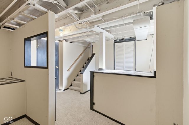 81 N 8th Avenue, Beech Grove, IN 46107