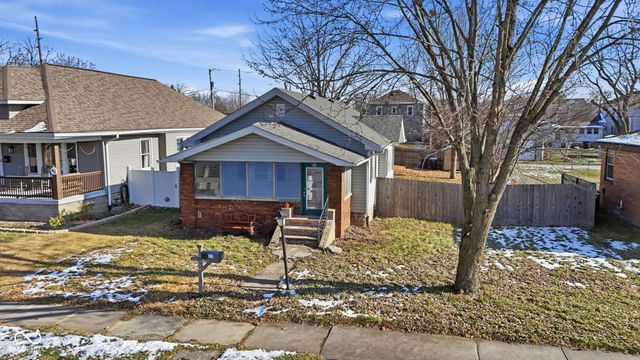 81 N 8th Avenue, Beech Grove, IN 46107