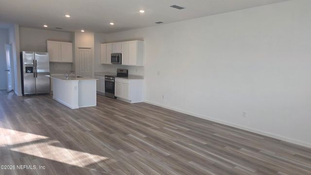 3956 MID CENTURY Street, Jacksonville, FL 32217