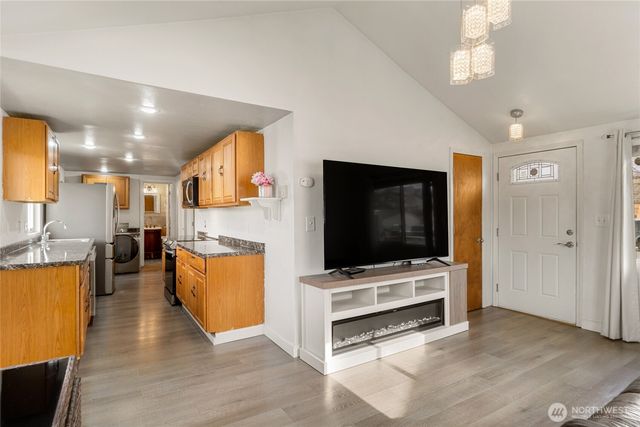 1211 Cottage Street SE, Ephrata, WA 98823