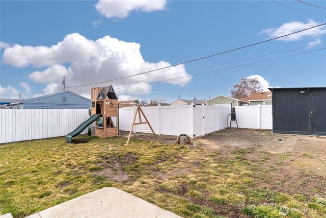 1211 Cottage Street SE, Ephrata, WA 98823