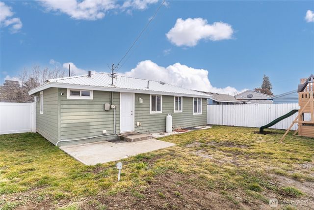 1211 Cottage Street SE, Ephrata, WA 98823