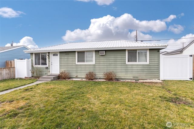 1211 Cottage Street SE, Ephrata, WA 98823