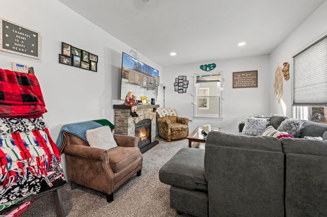 8390 Millis Rd. Road, Shelby Twp, MI 48317